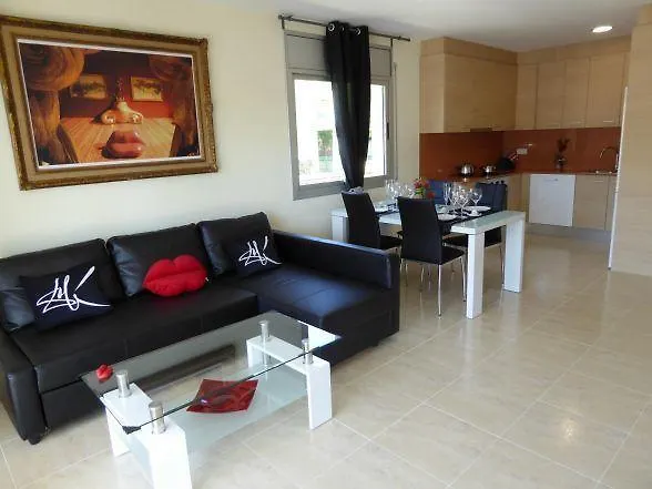 Dali Apartment Llanca