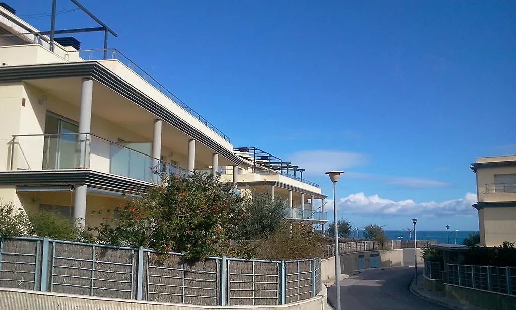 Dali Apartment Llança 0*,  스페인